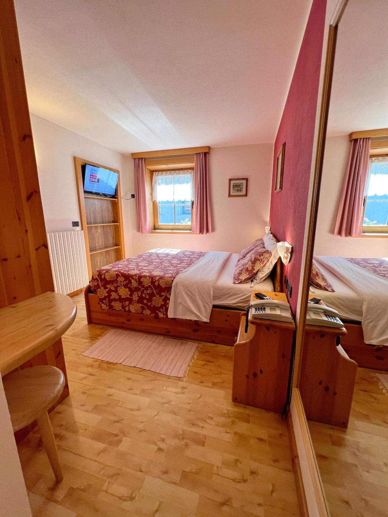Garni Francescato Hotel Livigno Eksteriør billede